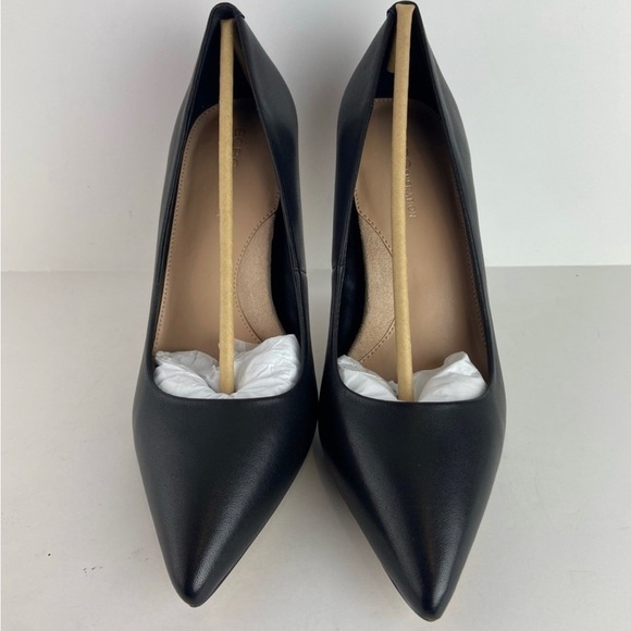 BCBGeneration • Skie Pointy Toe Pumps - Picture 4 of 15
